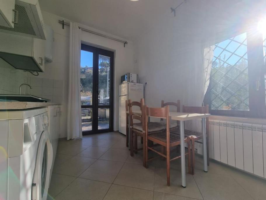 -5 Min From Bus Stop-Free Parking Exterior foto