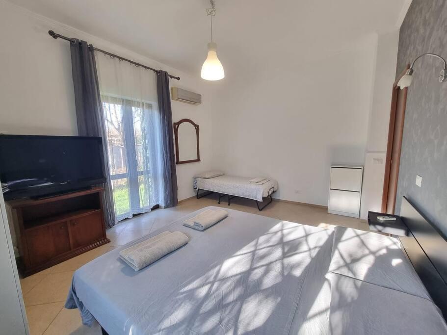 -5 Min From Bus Stop-Free Parking Exterior foto