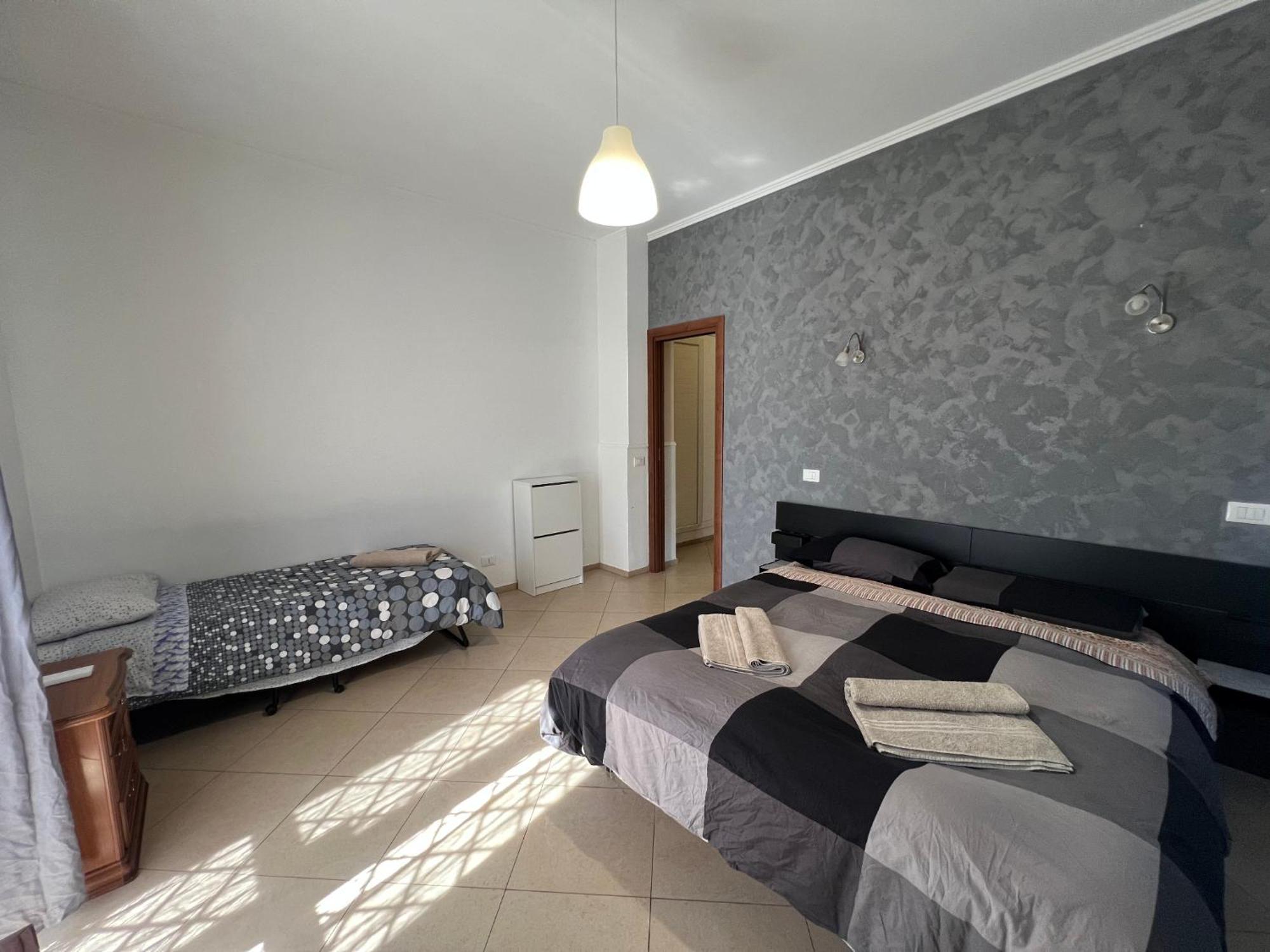 -5 Min From Bus Stop-Free Parking Exterior foto